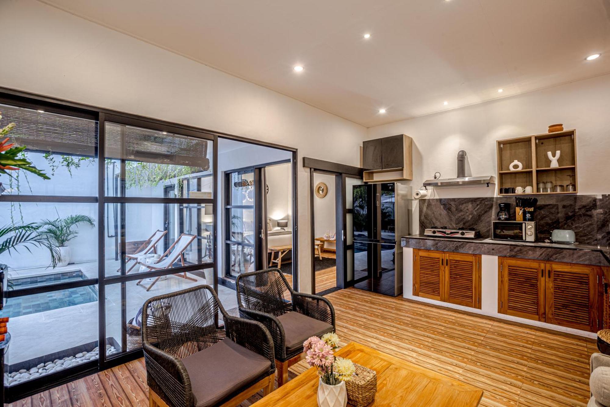 Lemone 4 By Bali Solutions Seminyak